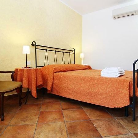 Agriturismo Di Paterno ซาร์ซานา ภายนอก รูปภาพ