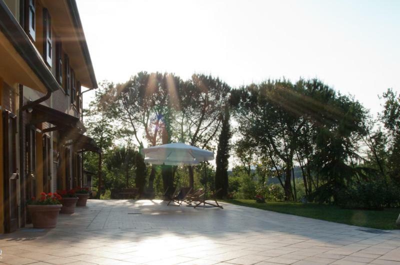Agriturismo Di Paterno ซาร์ซานา ภายนอก รูปภาพ